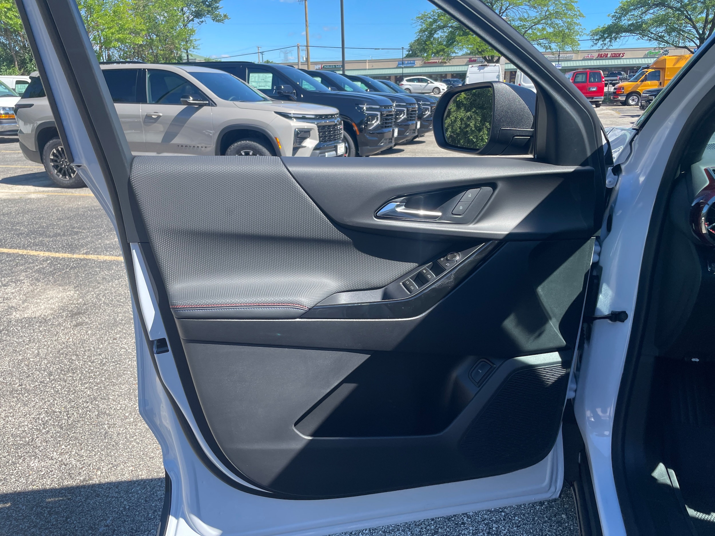 2026 Chevrolet Equinox RS - Photo 11