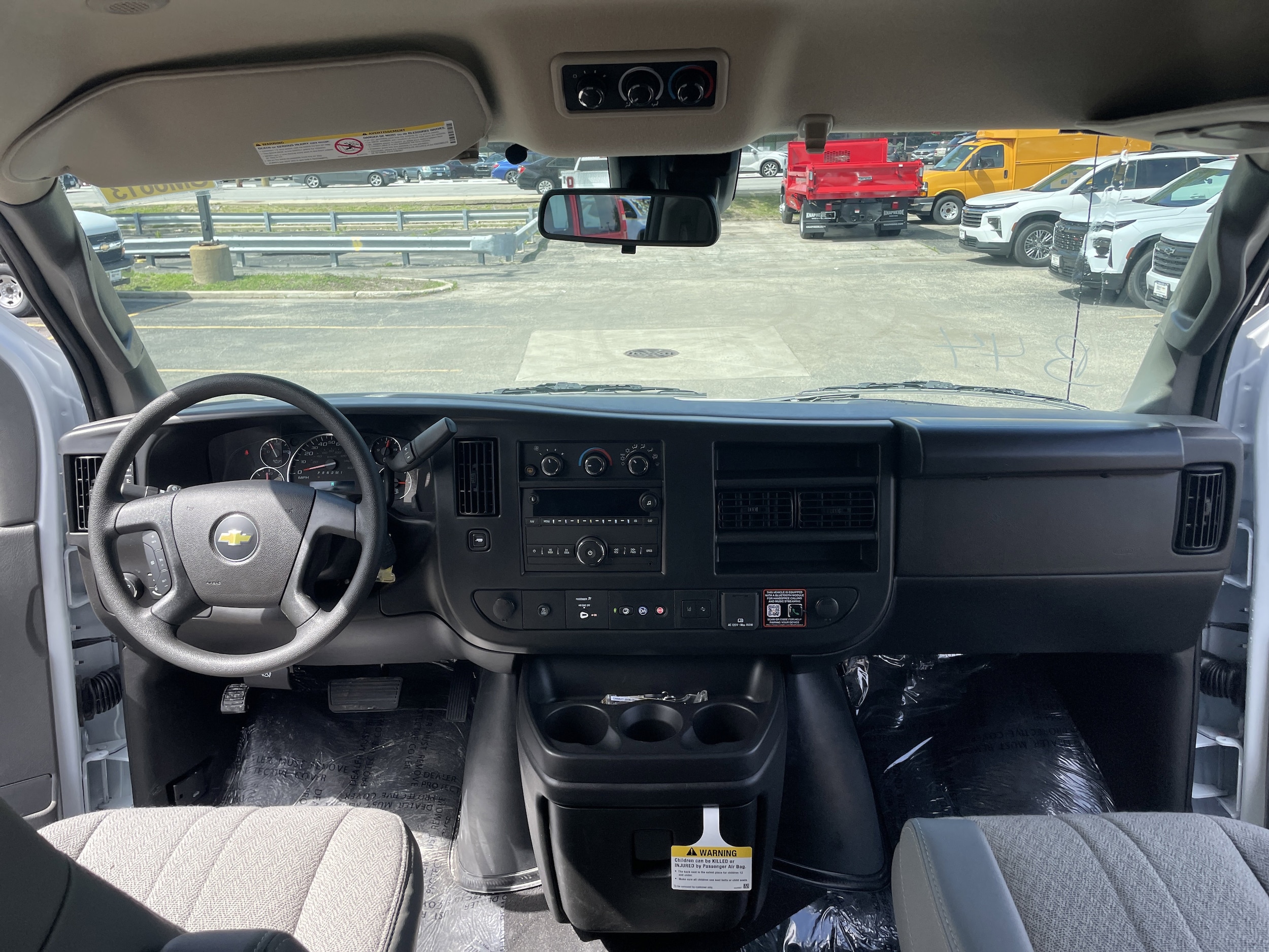2026 Chevrolet Express Passenger LT - Photo 28