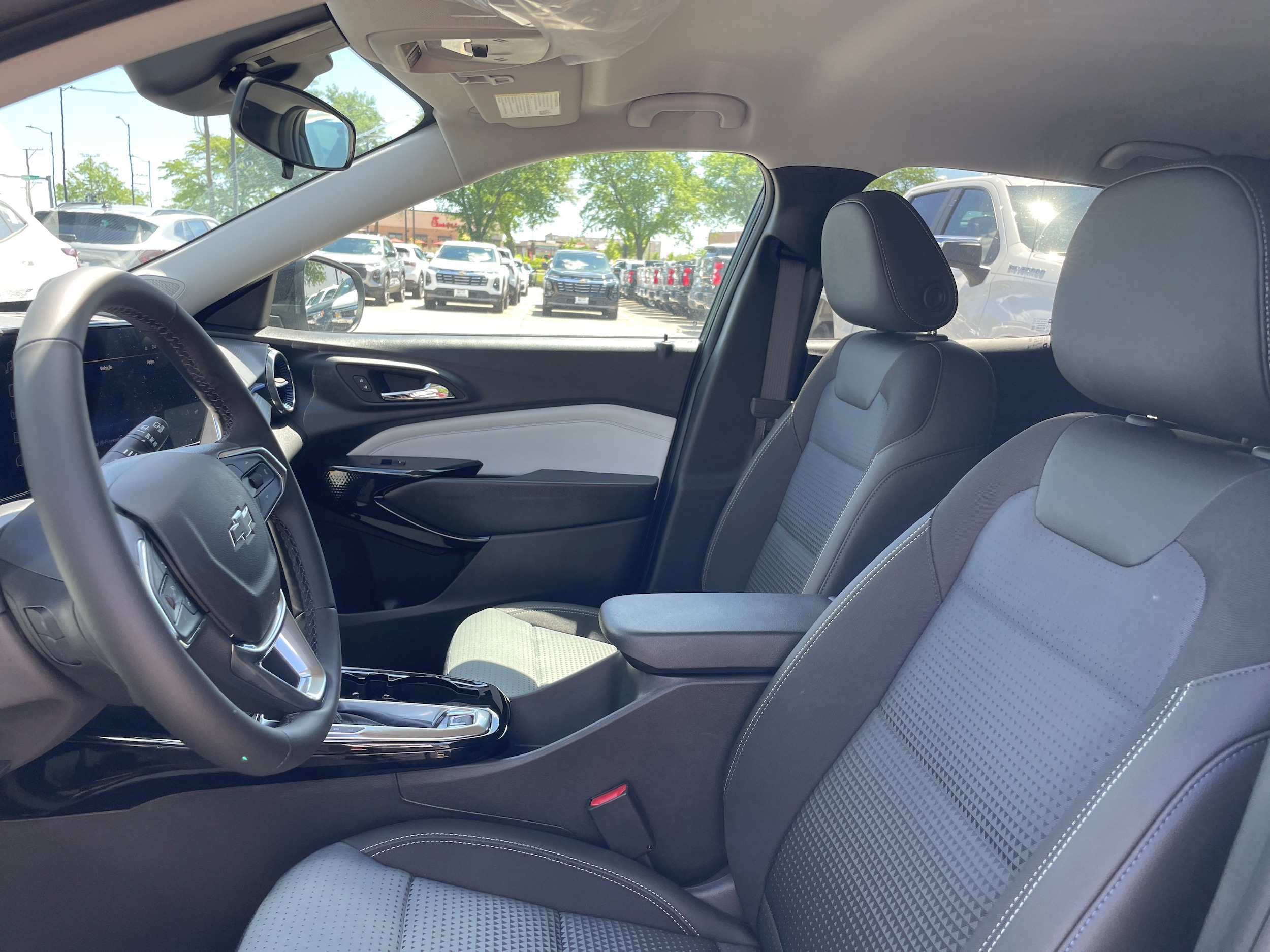 2026 Chevrolet Trax LT - Photo 16