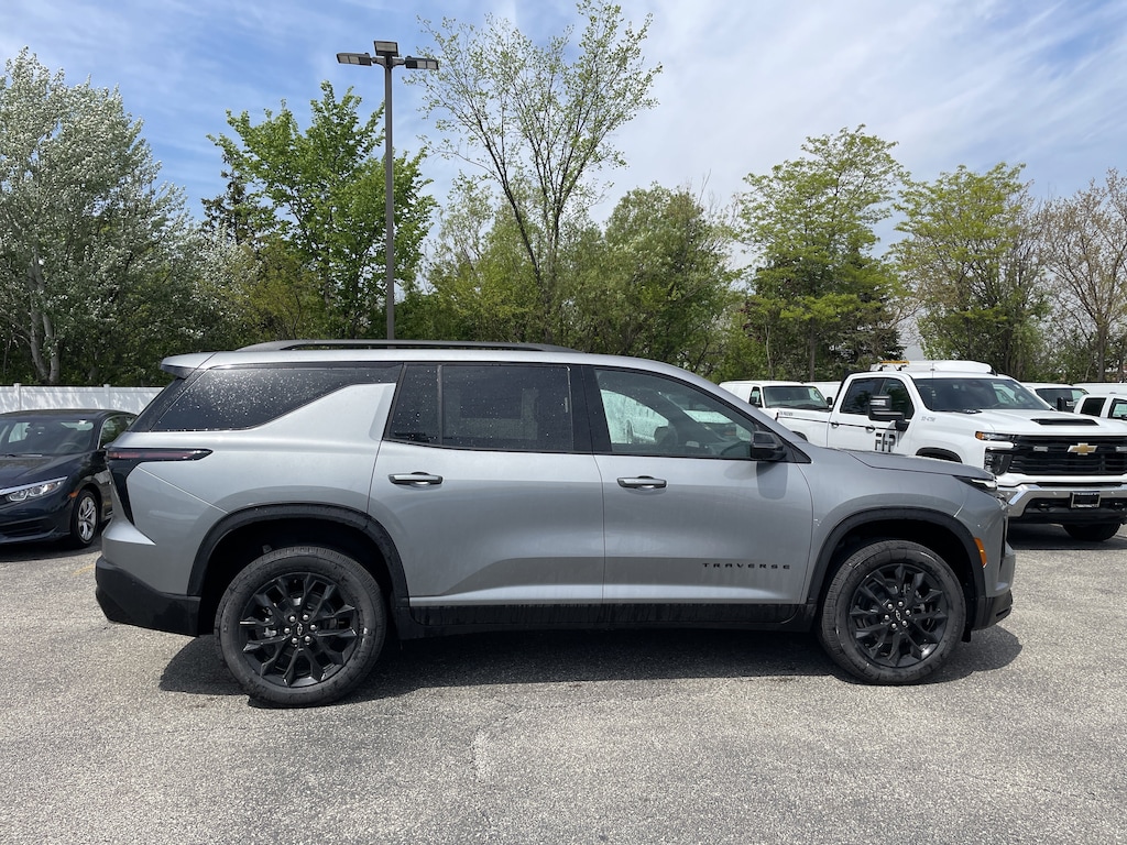 New 2026 Chevrolet Traverse LT SUV