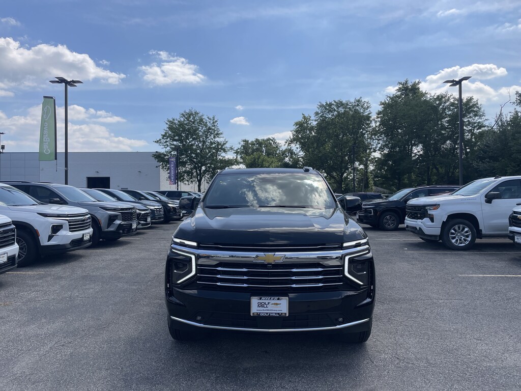 New 2026 Chevrolet Suburban LT SUV