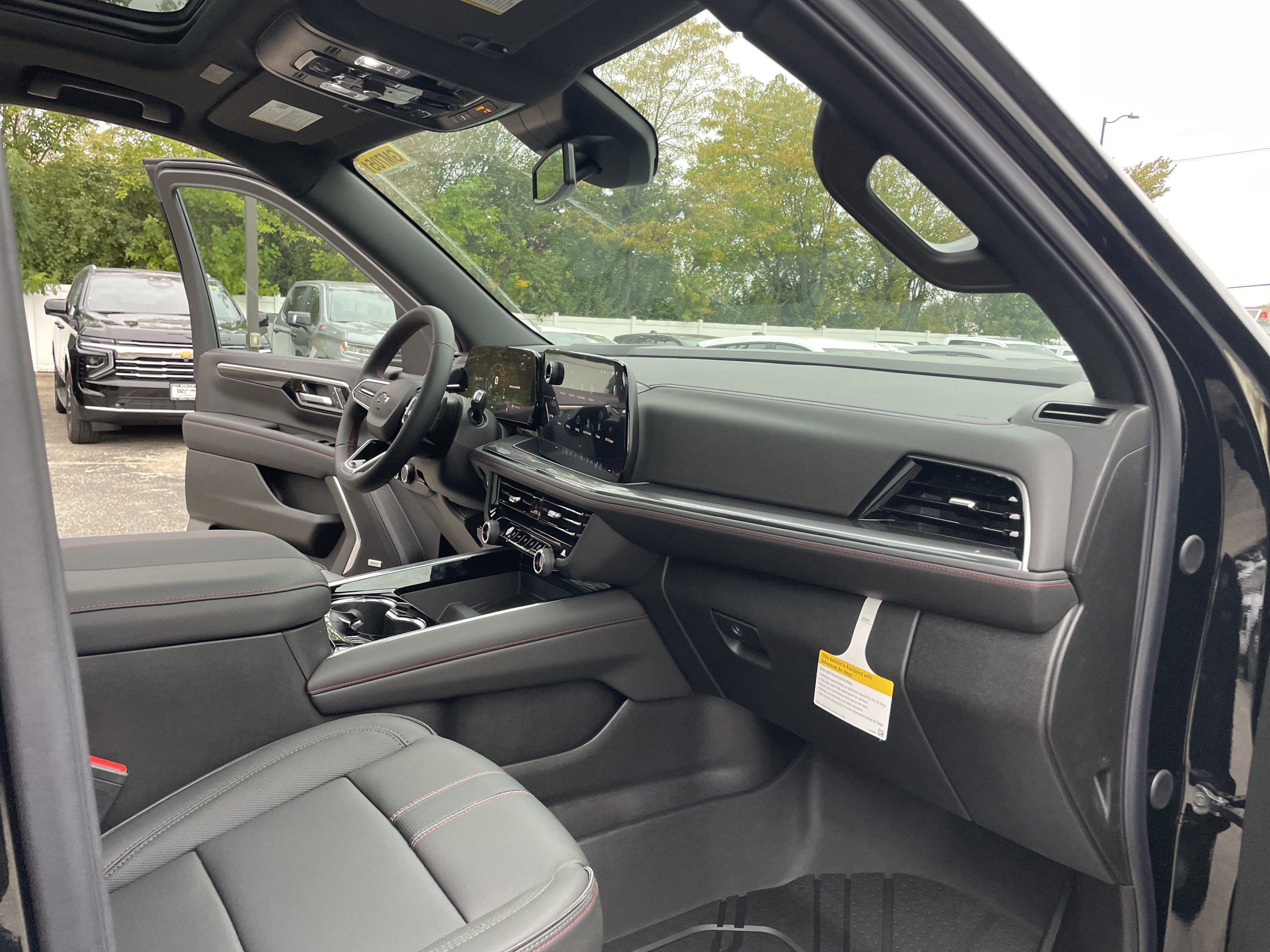 2027 Chevrolet Suburban RST - Photo 32
