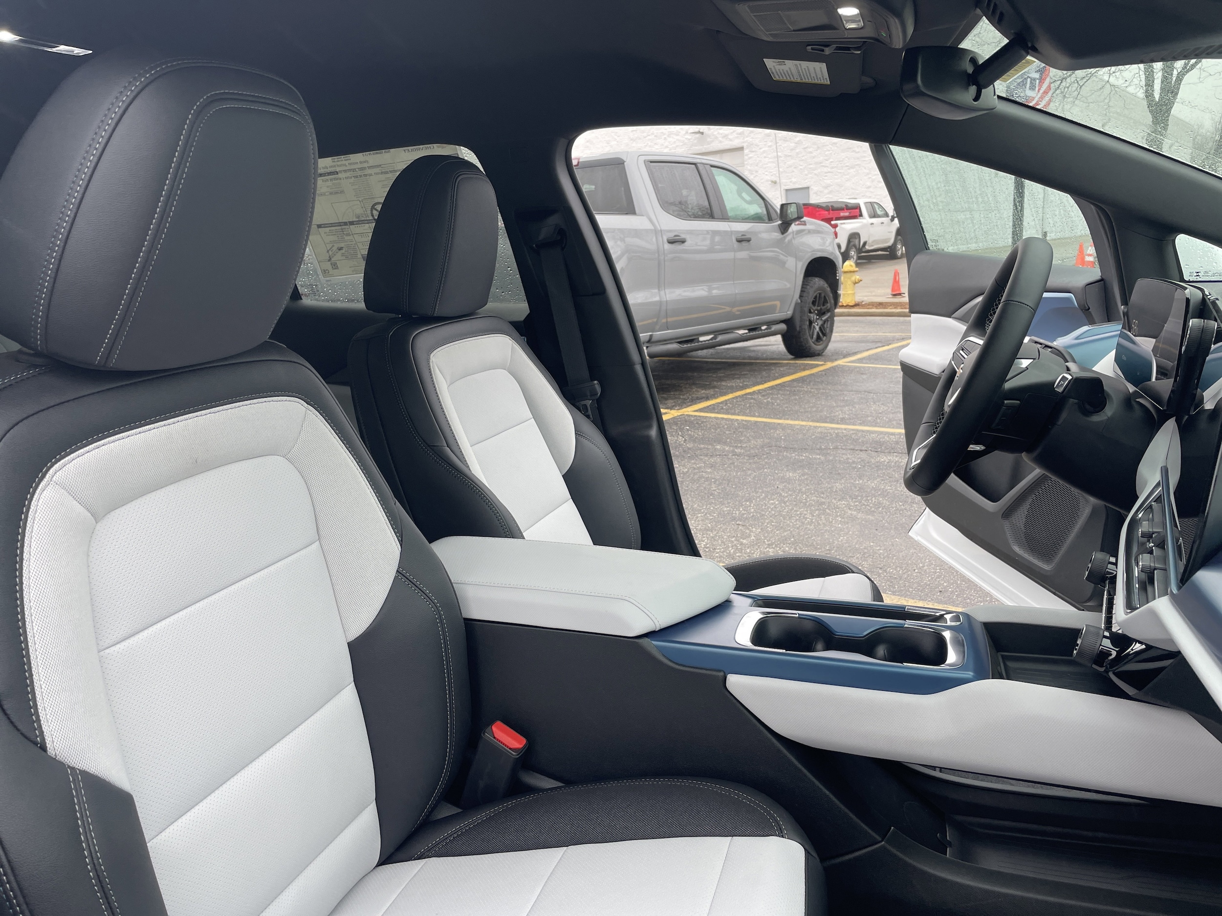 2026 Chevrolet Equinox EV 2LT - Photo 31