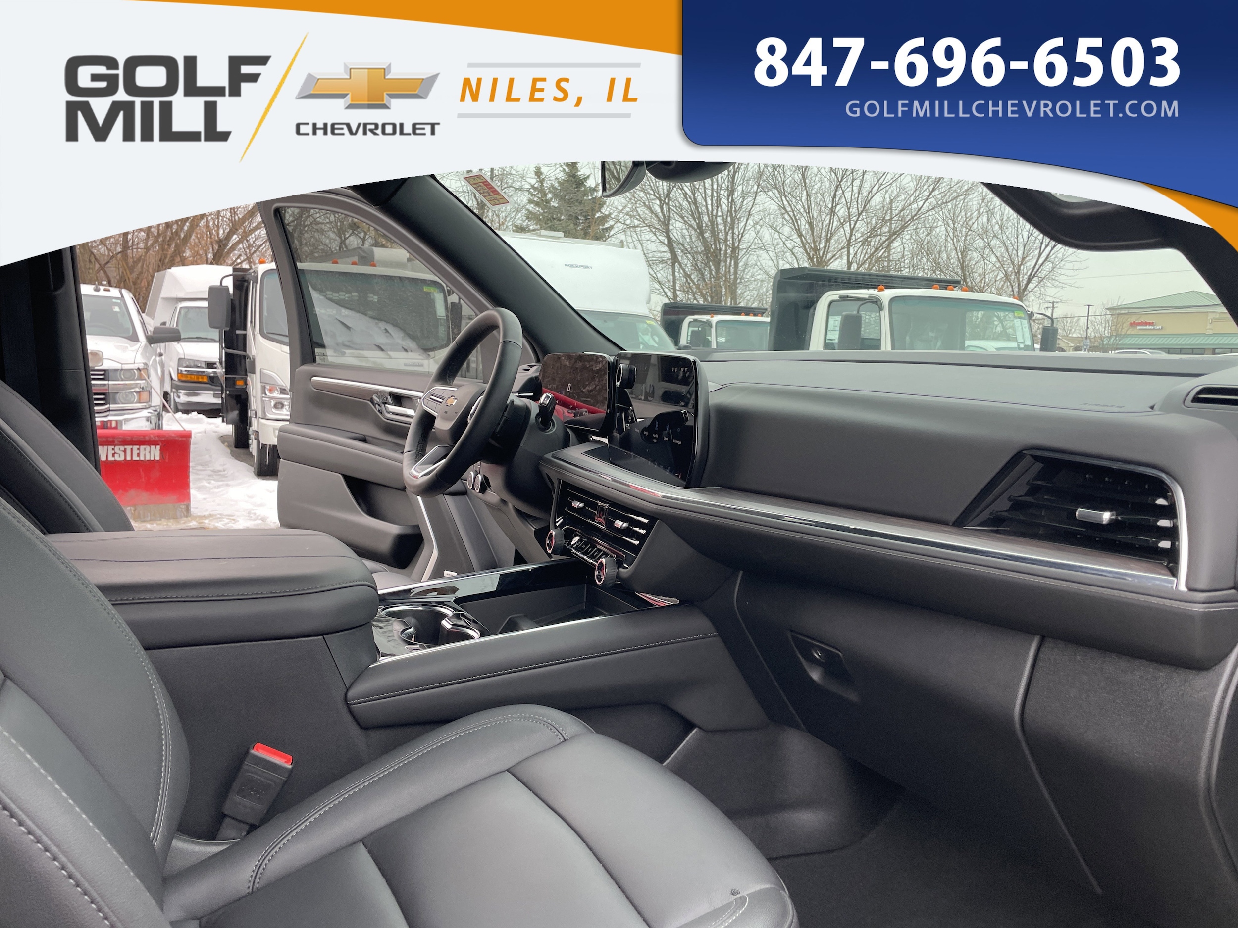 2025 CHEVROLET SUBURBAN - Image 28