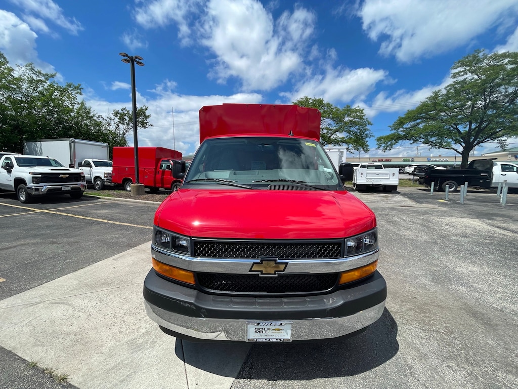 New 2025 Chevrolet Express Cutaway 3500 1WT Cutaway Van