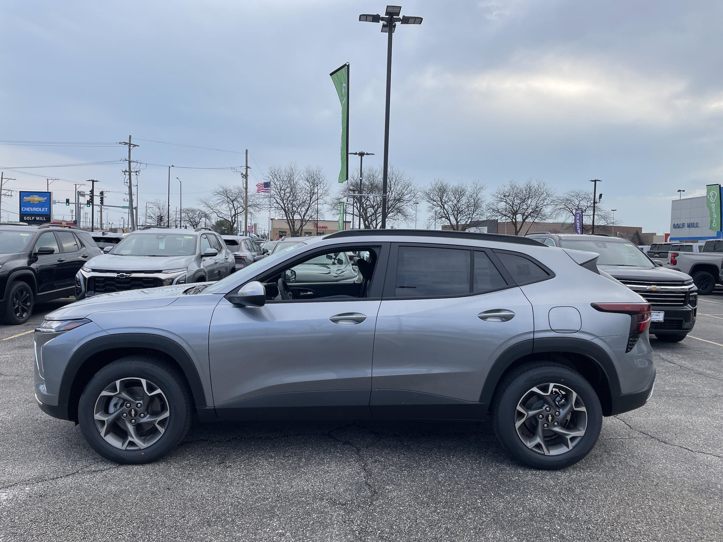 2026 Chevrolet Trax LT - Photo 8