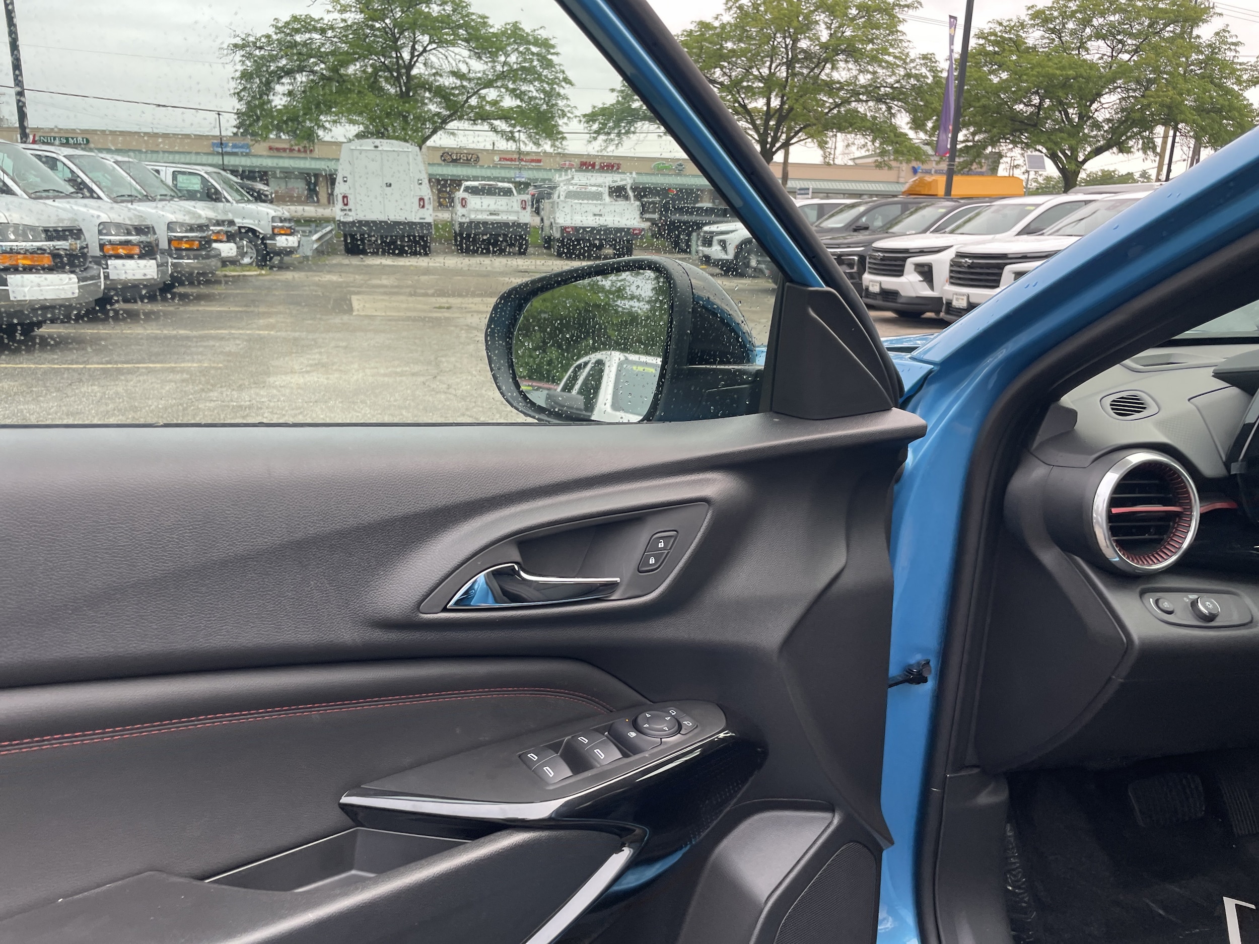 2026 Chevrolet Trax RS - Photo 12