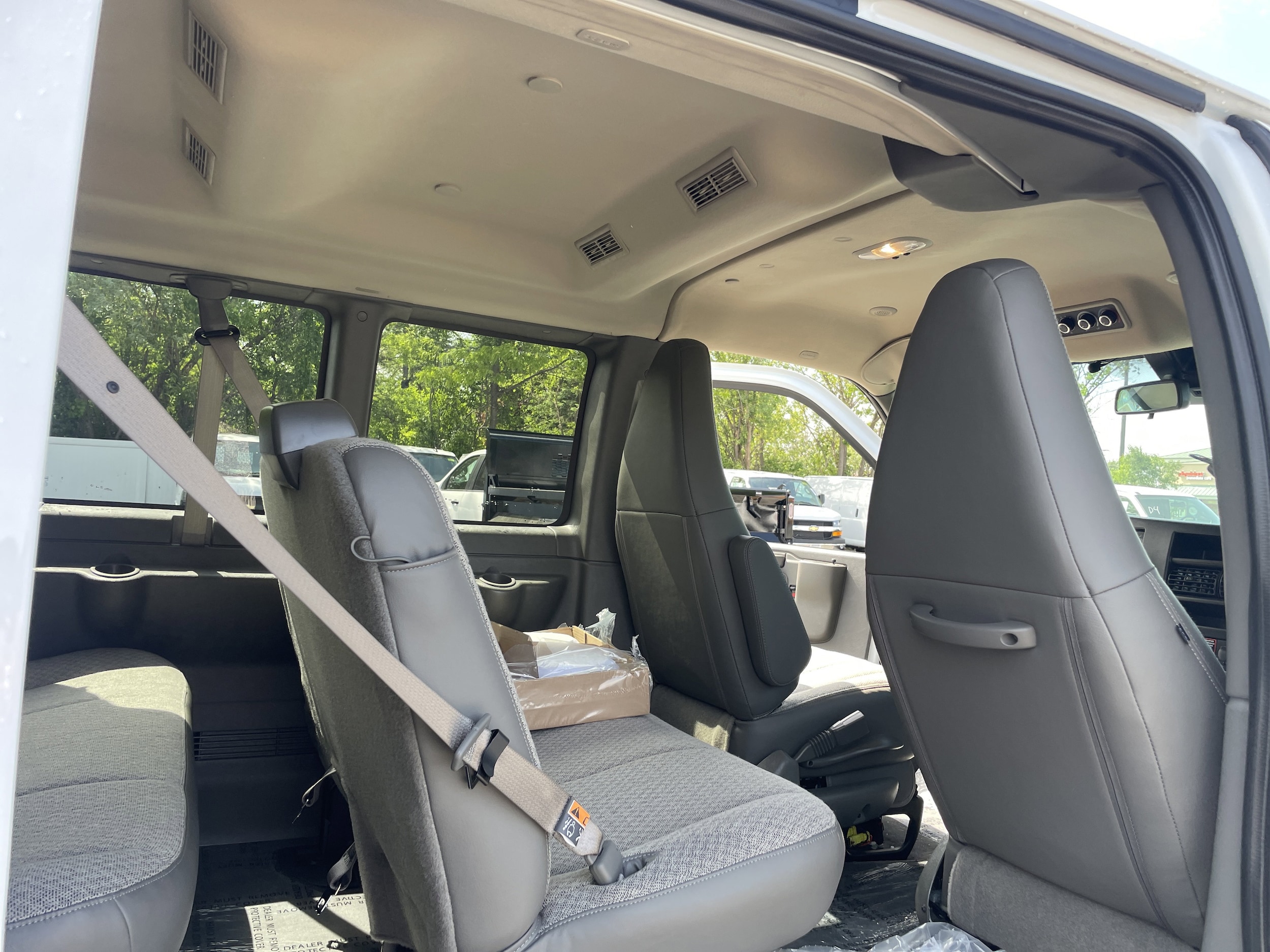 2026 Chevrolet Express Passenger LT - Photo 12