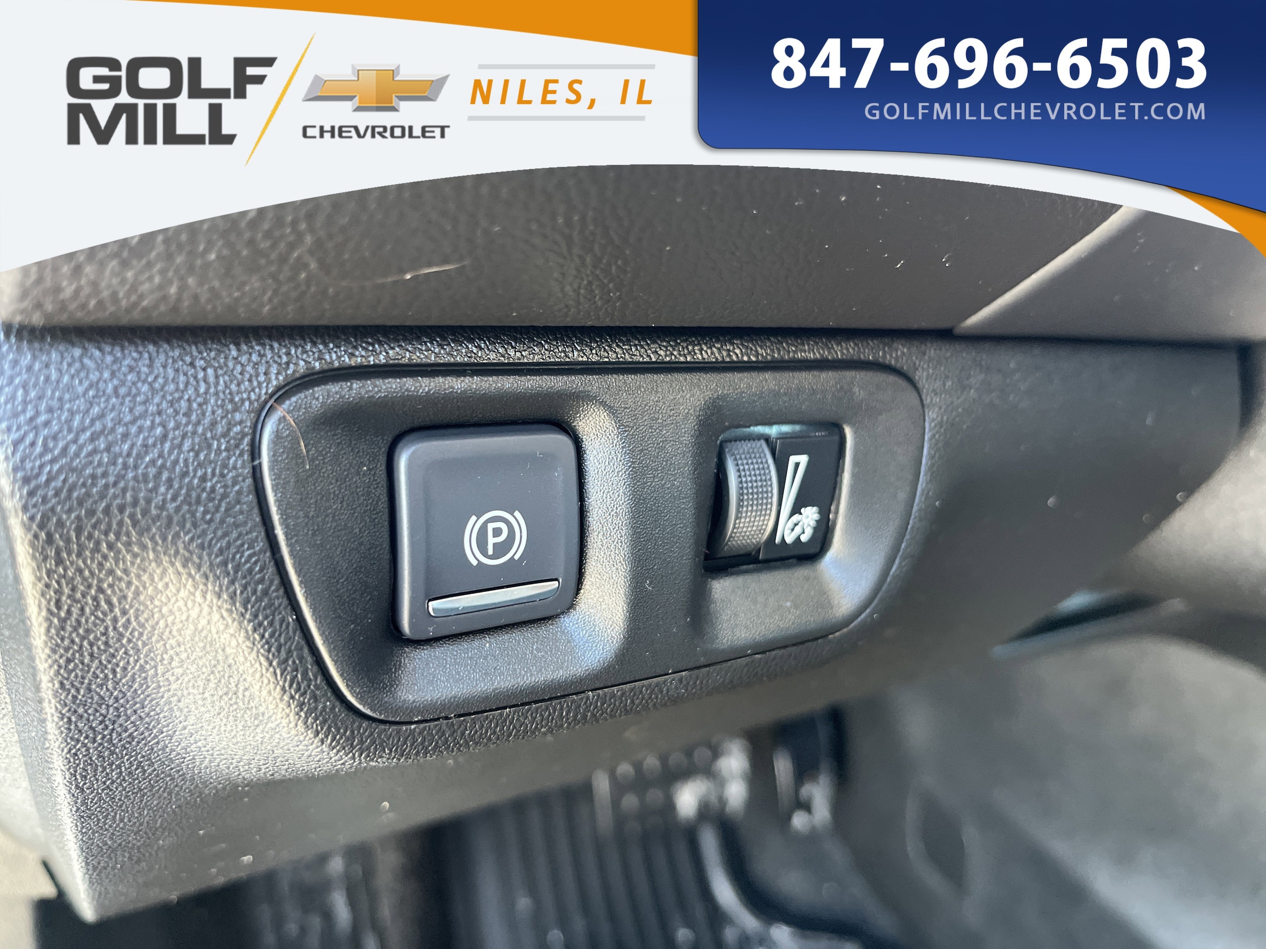 2019 GMC ACADIA - Image 17