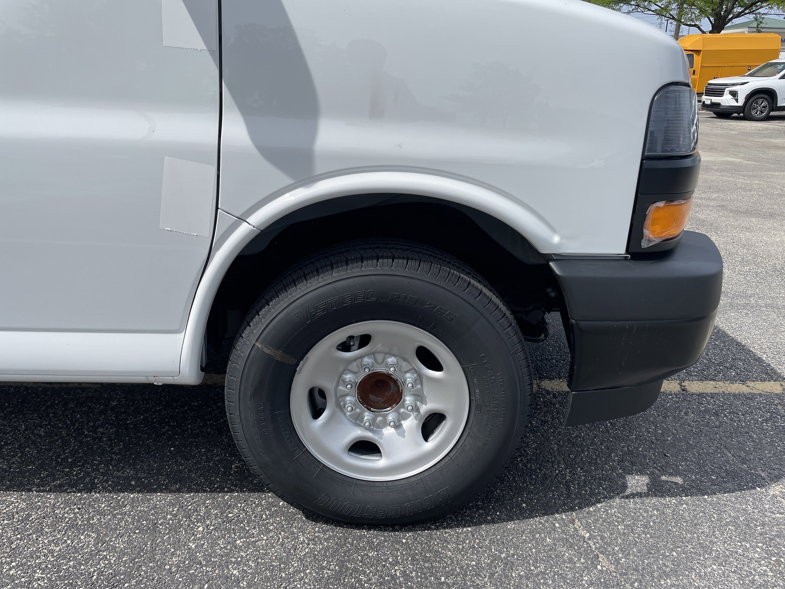 2025 Chevrolet Express Cargo Work Van - Photo 29