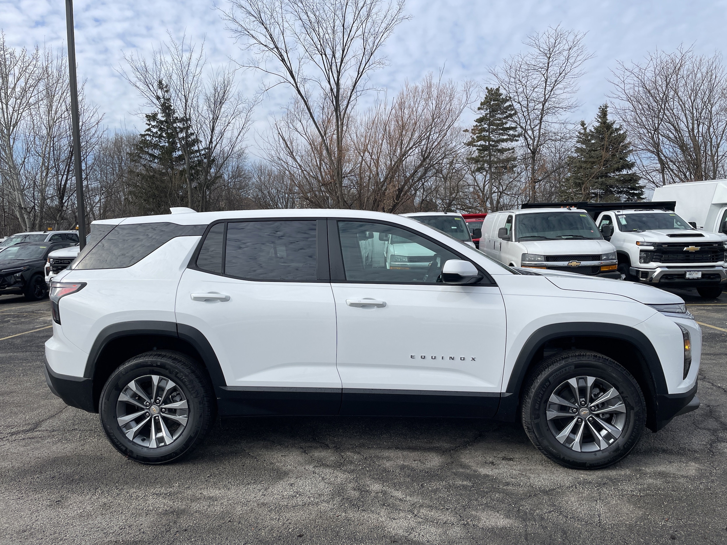 2026 Chevrolet Equinox LT - Photo 4