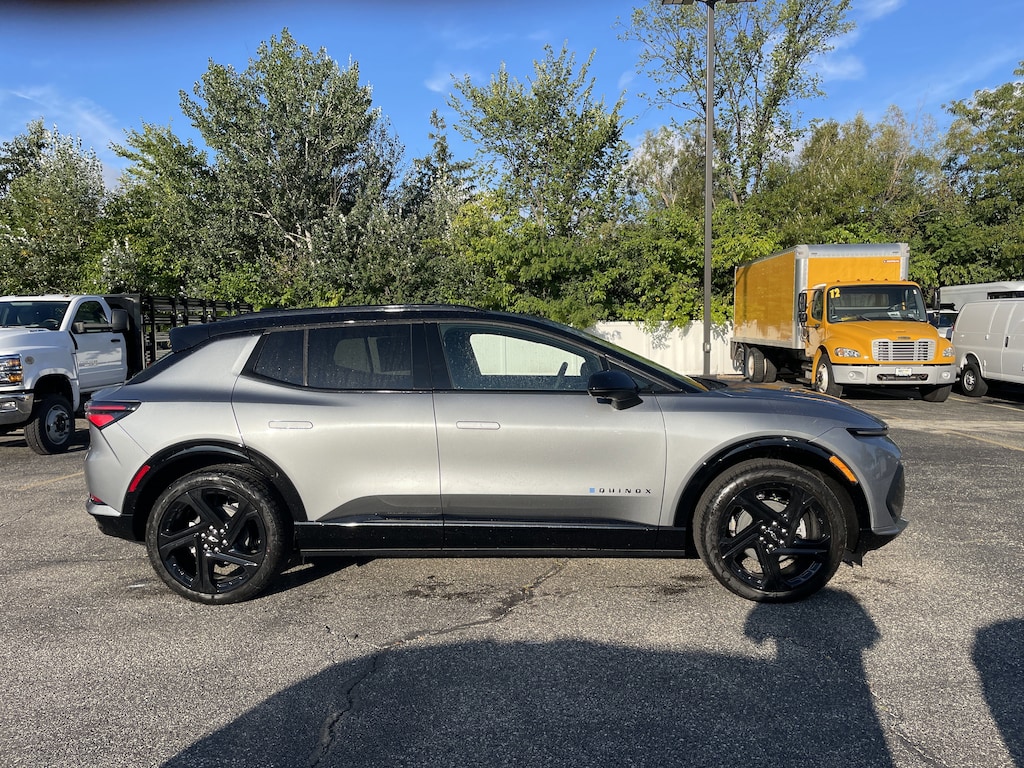 New 2026 Chevrolet Equinox EV RS SUV