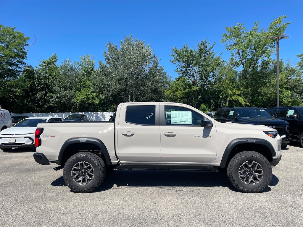 New 2026 Chevrolet Colorado ZR2 Truck