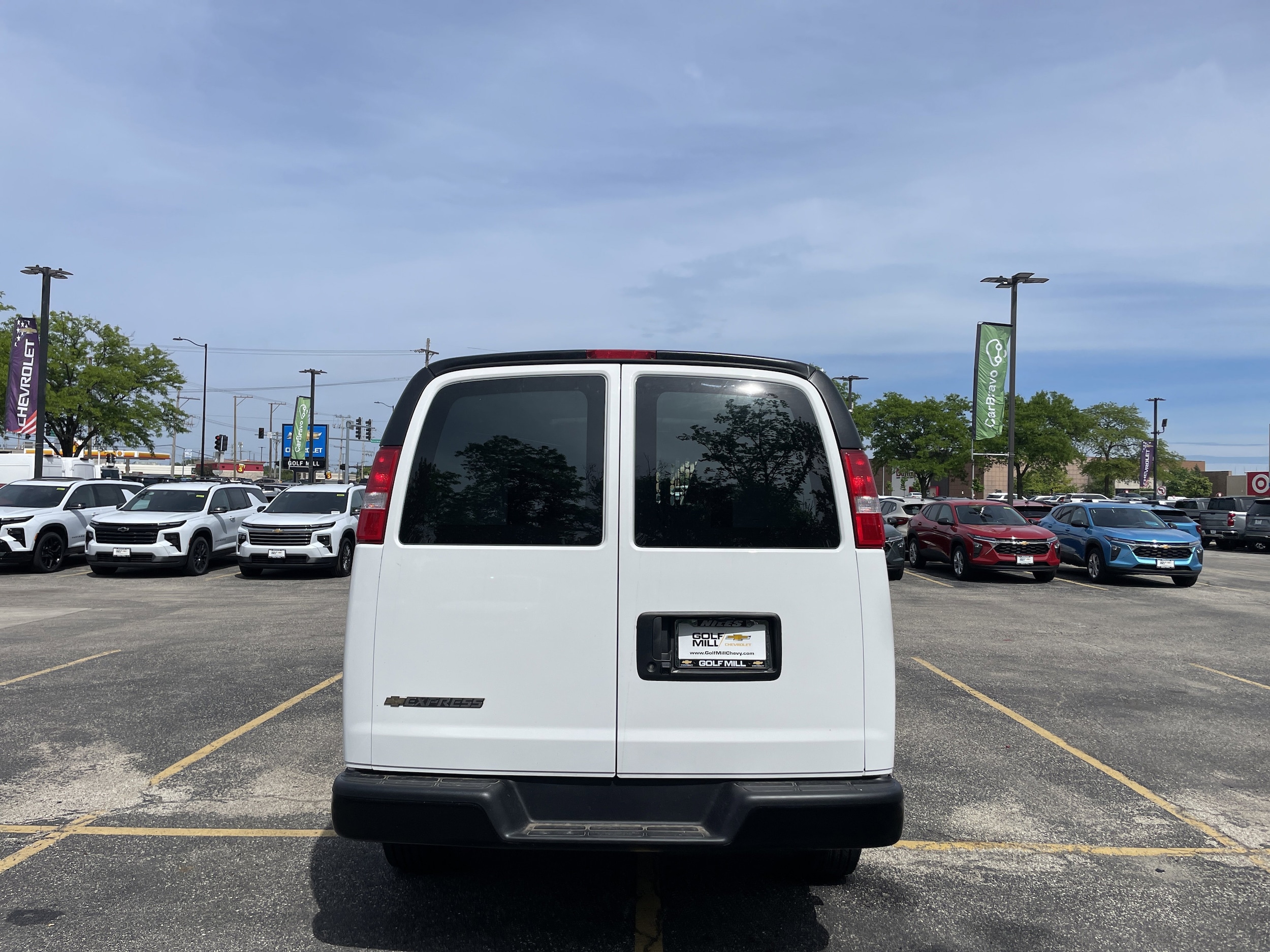 2025 Chevrolet Express Cargo Work Van - Photo 6
