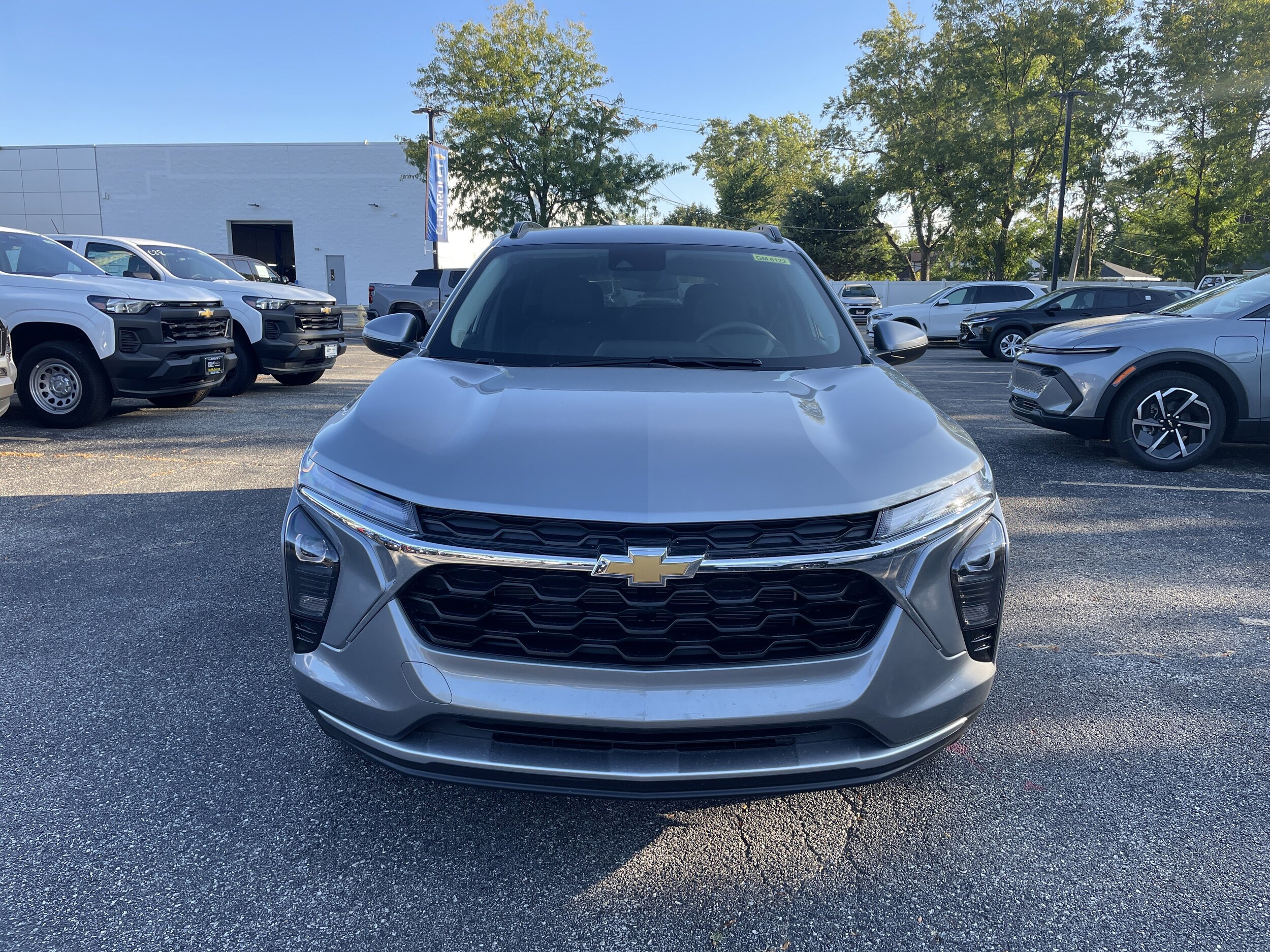 2026 Chevrolet Trax LT photo 2