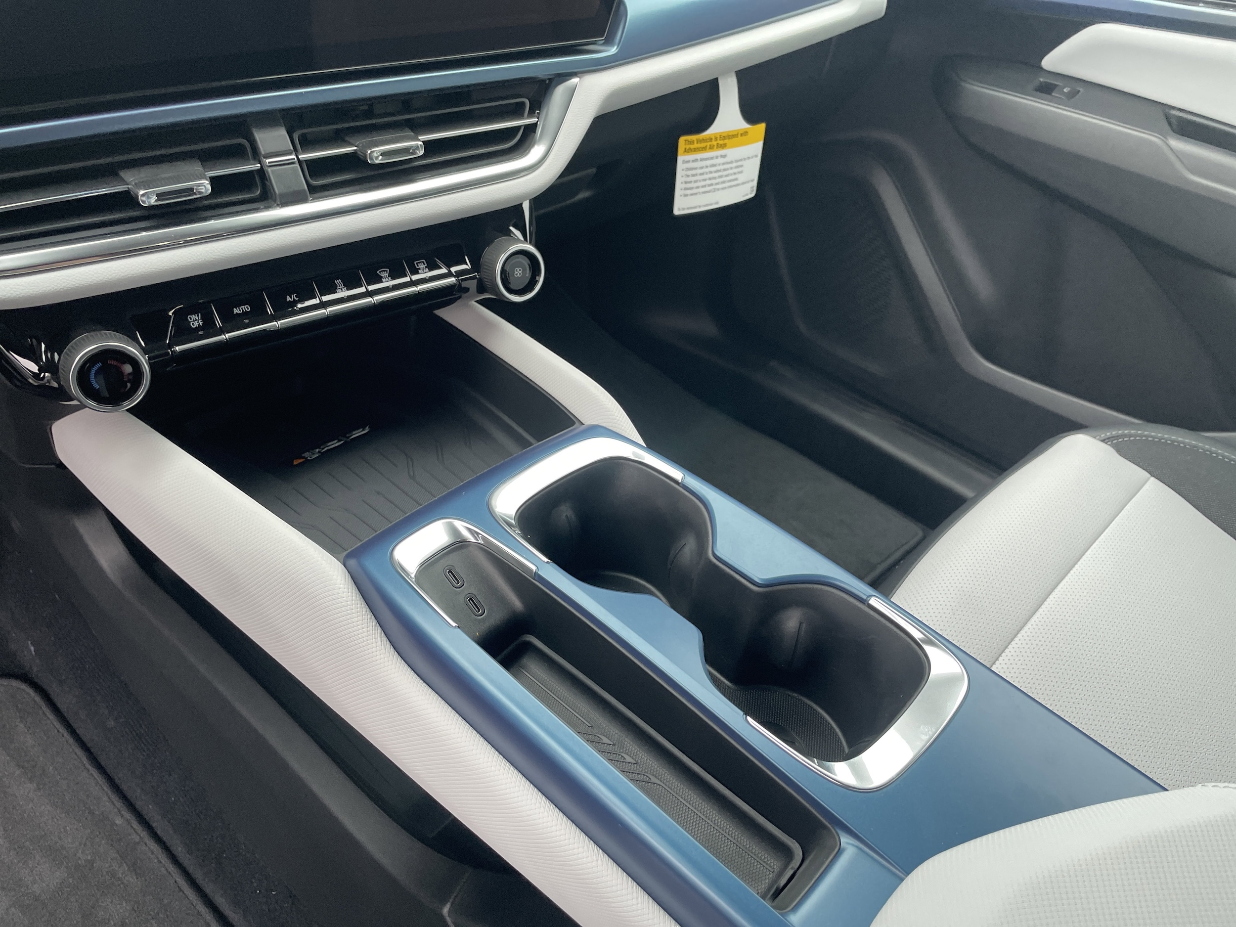 2026 Chevrolet Equinox EV 2LT - Photo 23
