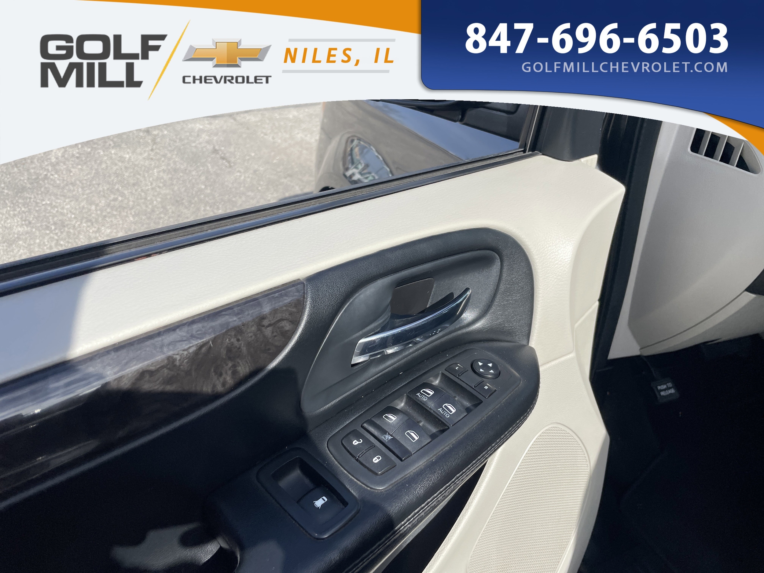 2016 DODGE GRAND CARAVAN - Image 12