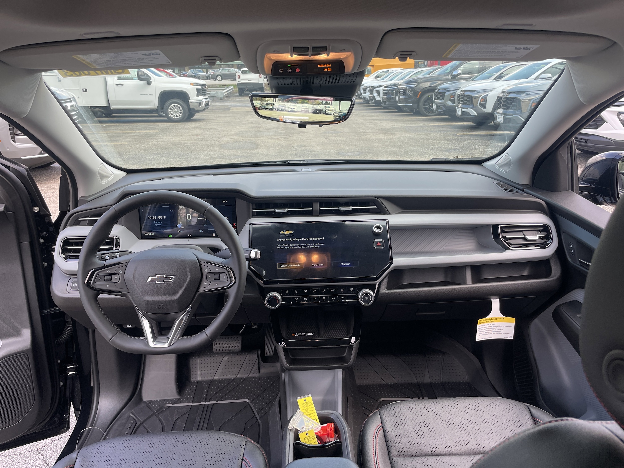 2027 Chevrolet Bolt RS - Photo 28