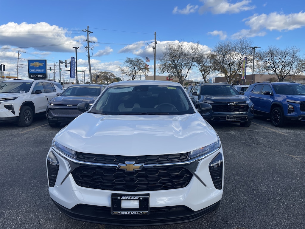 New 2026 Chevrolet Trax LS SUV