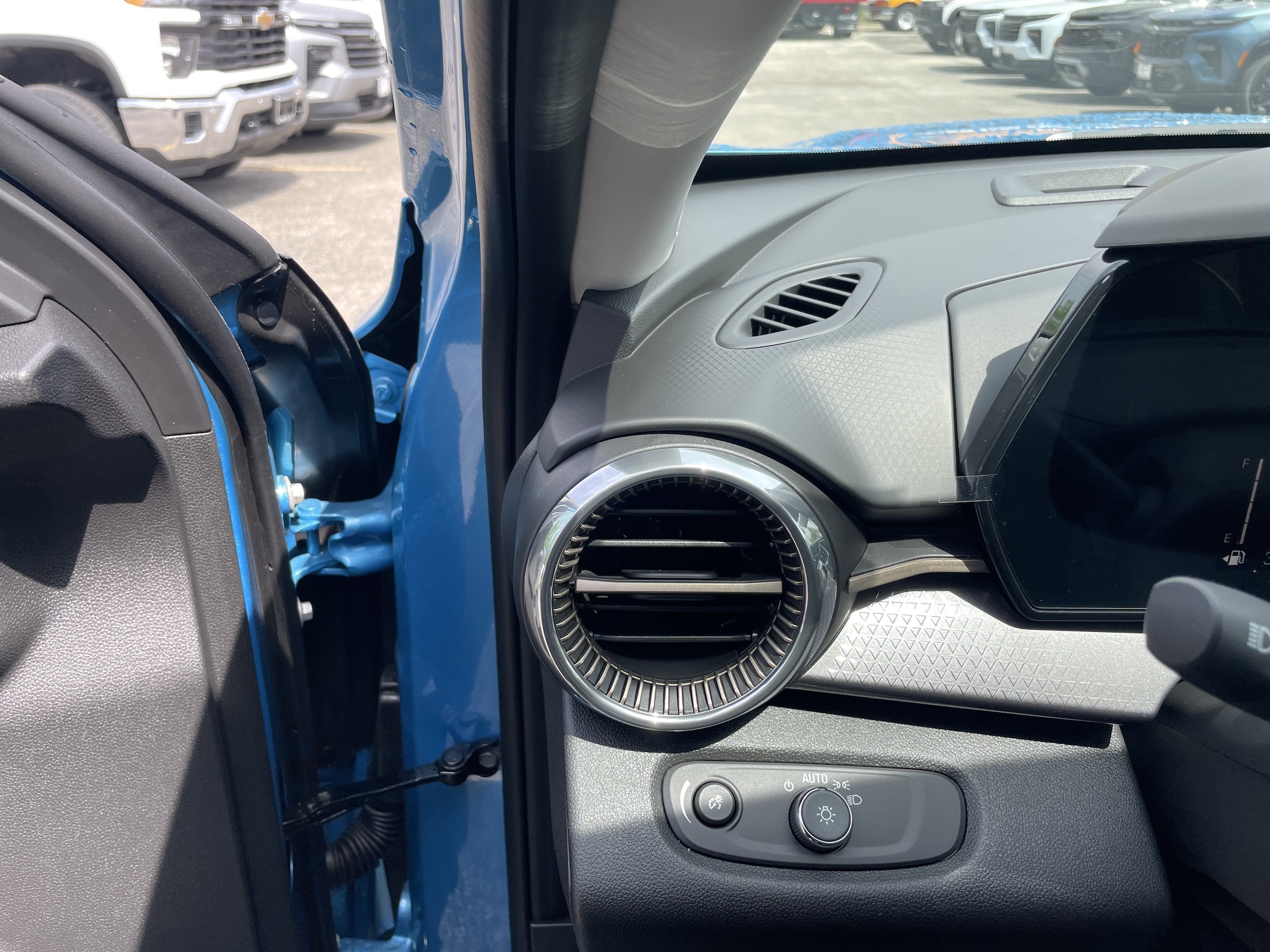 2026 Chevrolet Trax Activ - Photo 15