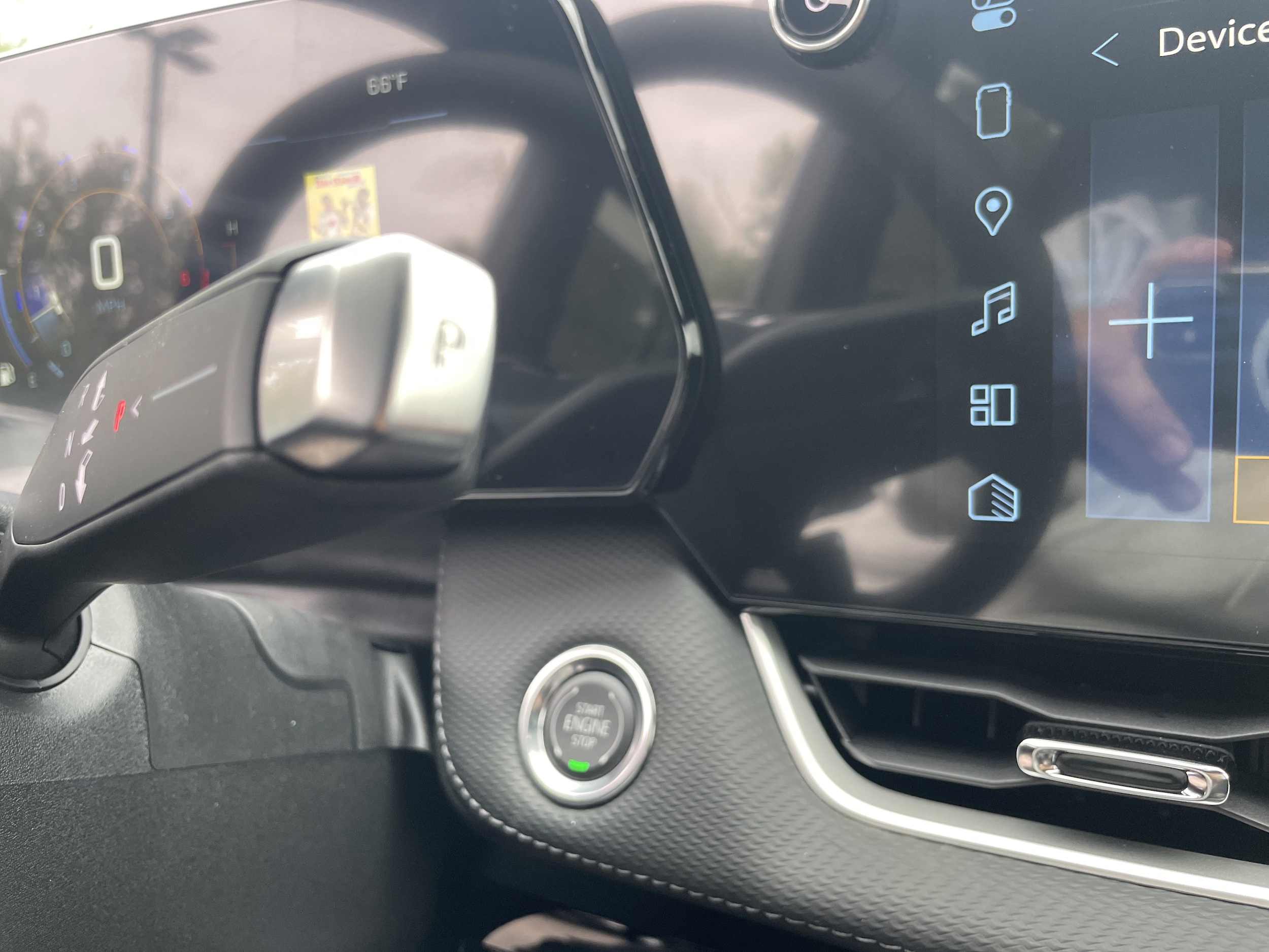 2027 Chevrolet Equinox LT - Photo 19