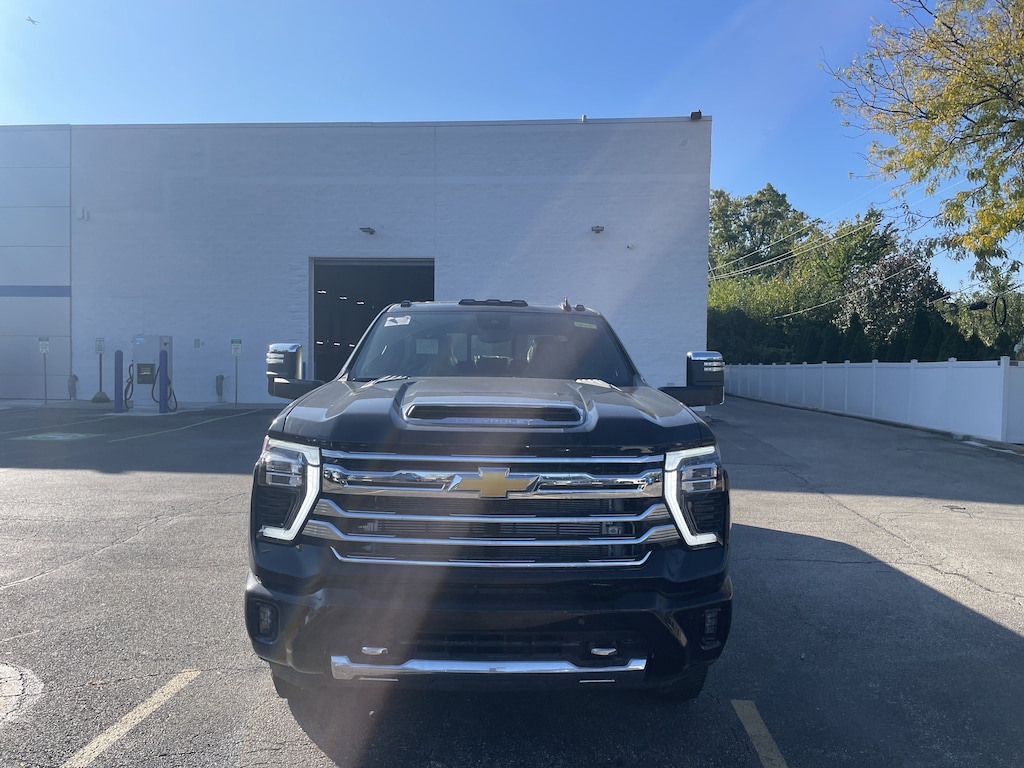 New 2026 Chevrolet Silverado 3500 HD High Country DRW Truck