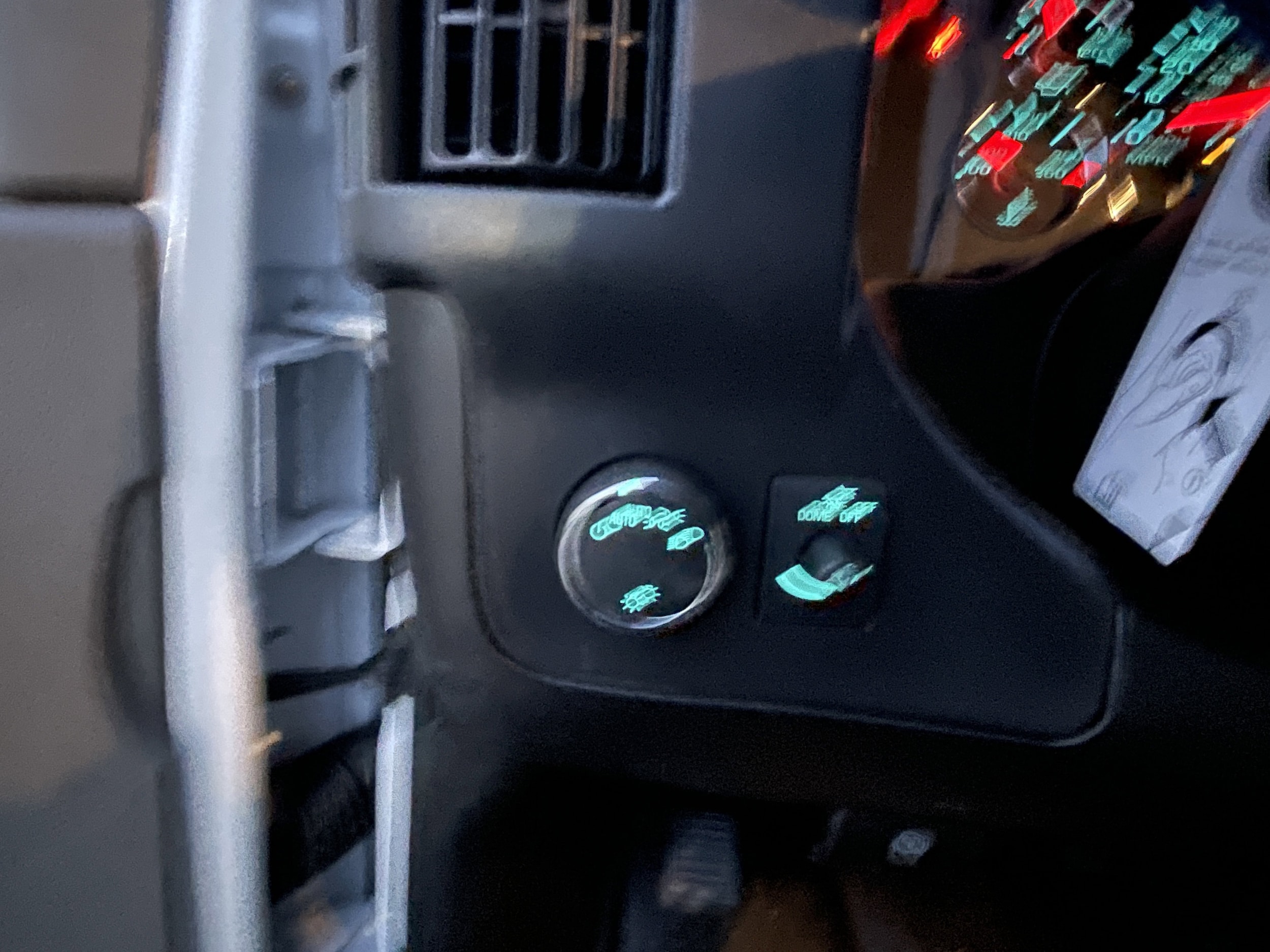 2025 Chevrolet Express Cargo Work Van - Photo 16