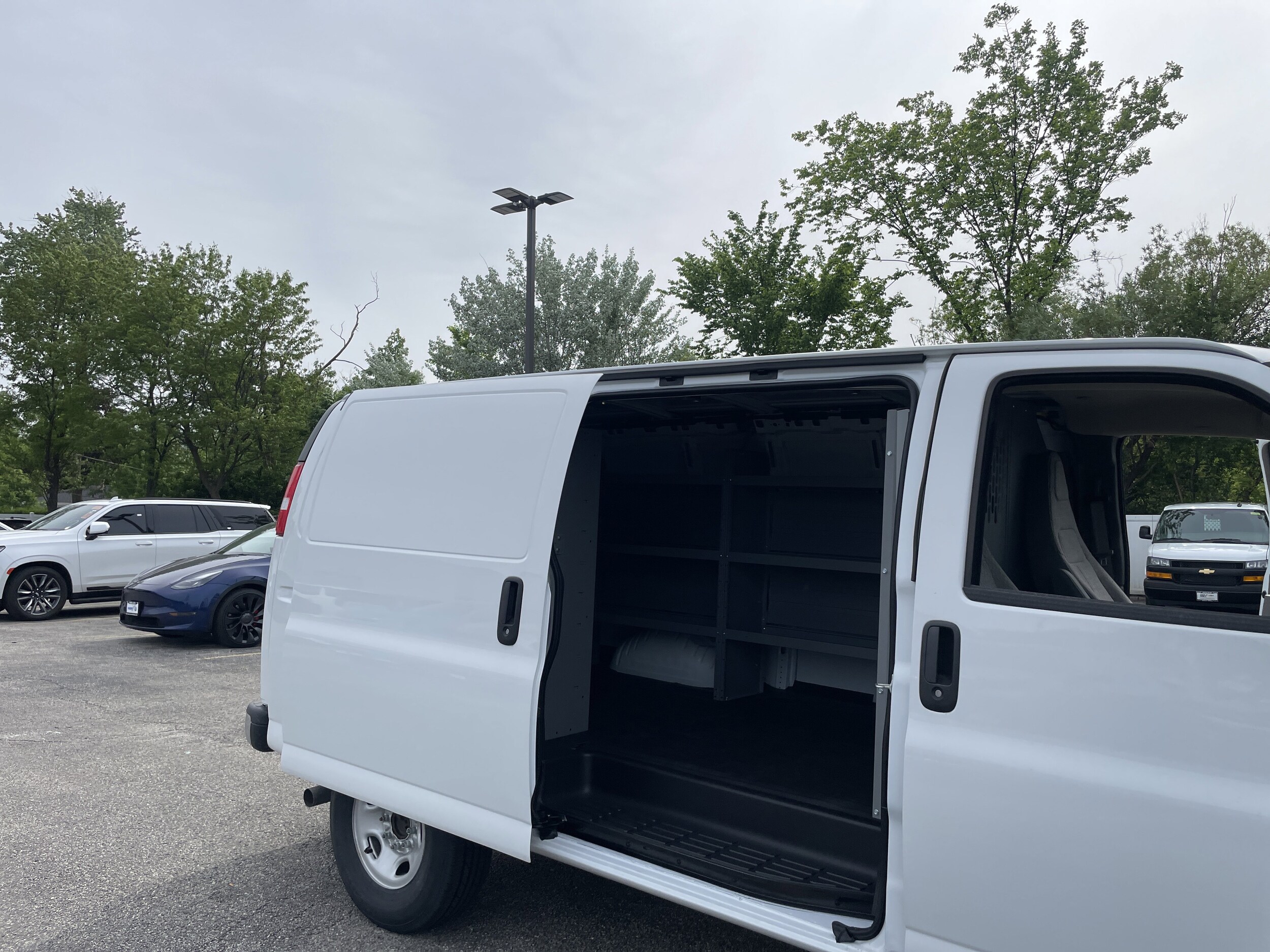 2025 Chevrolet Express Cargo Work Van - Photo 13