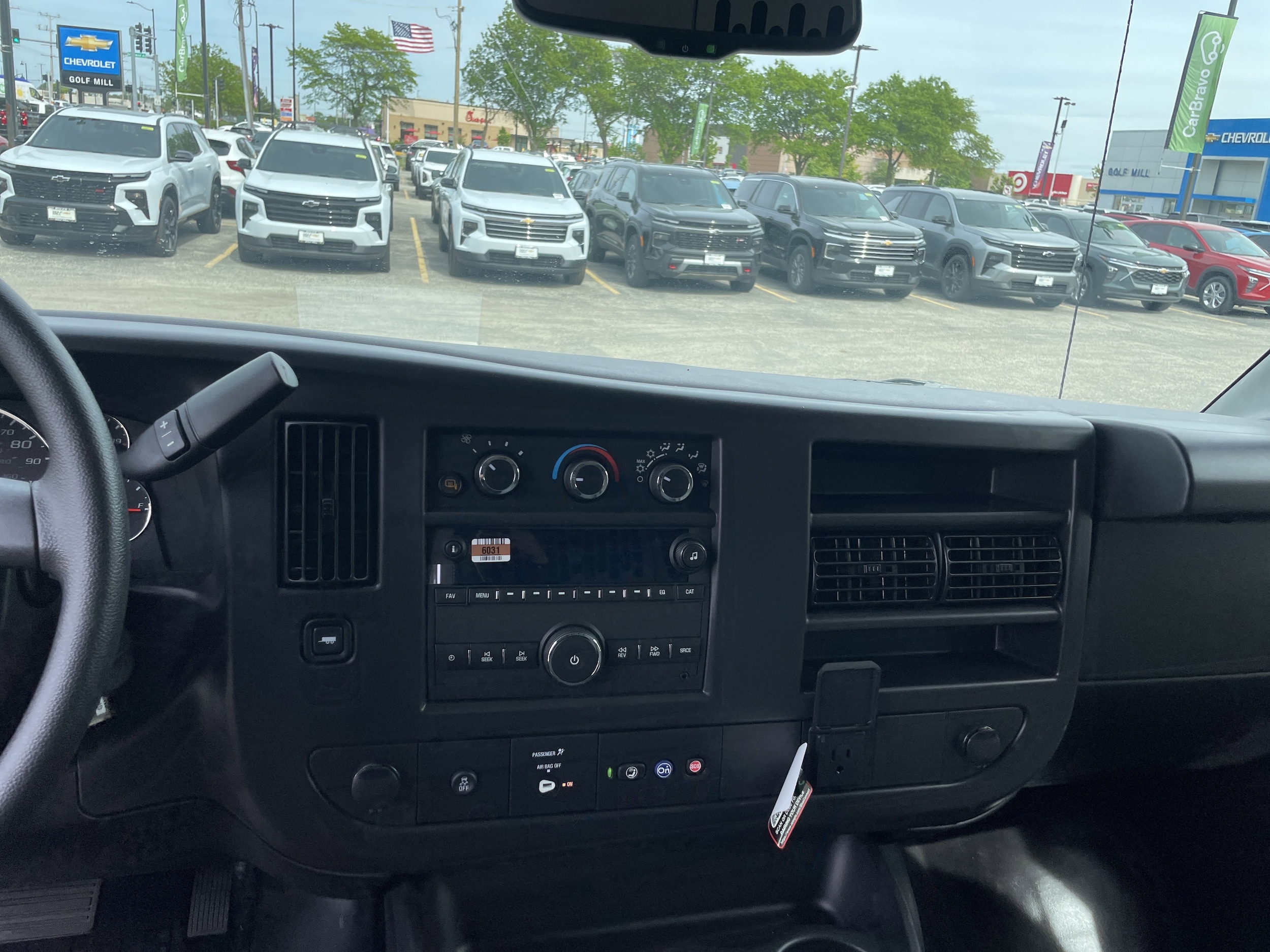 2025 Chevrolet Express Cargo Work Van - Photo 24