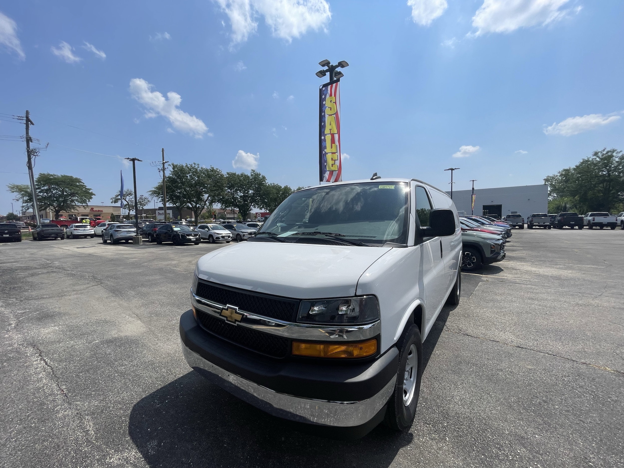 2025 Chevrolet Express Cargo Work Van's photo