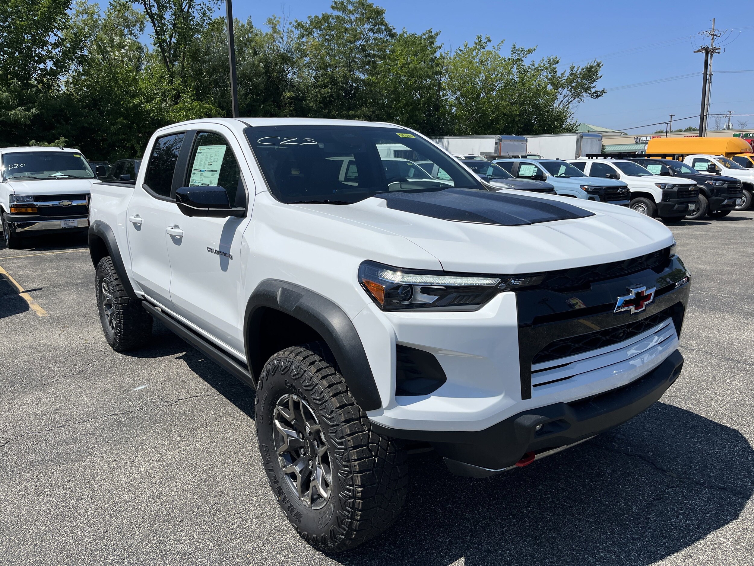 2026 Chevrolet Colorado ZR2 photo 3