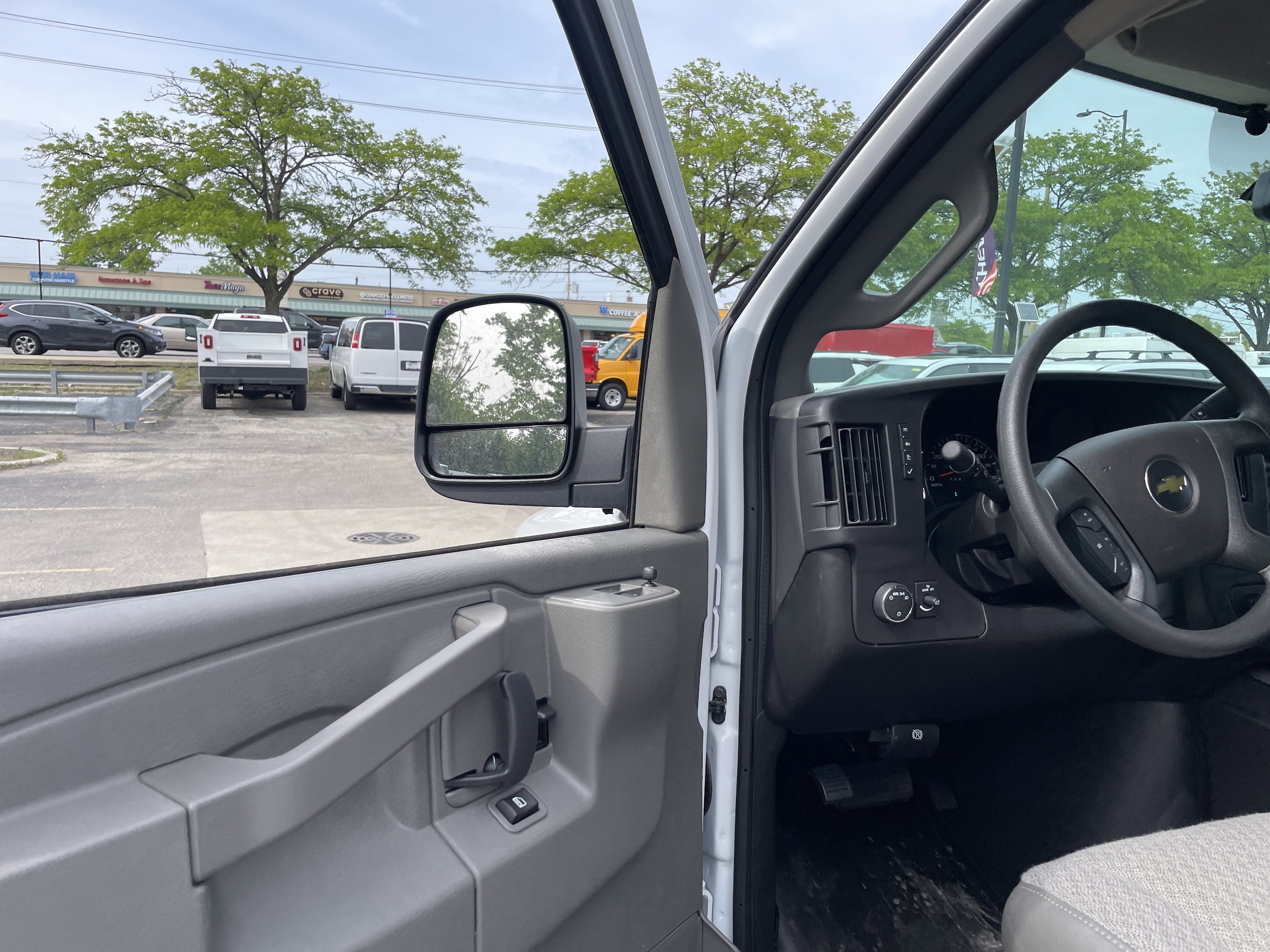 2025 Chevrolet Express Cargo Work Van - Photo 16
