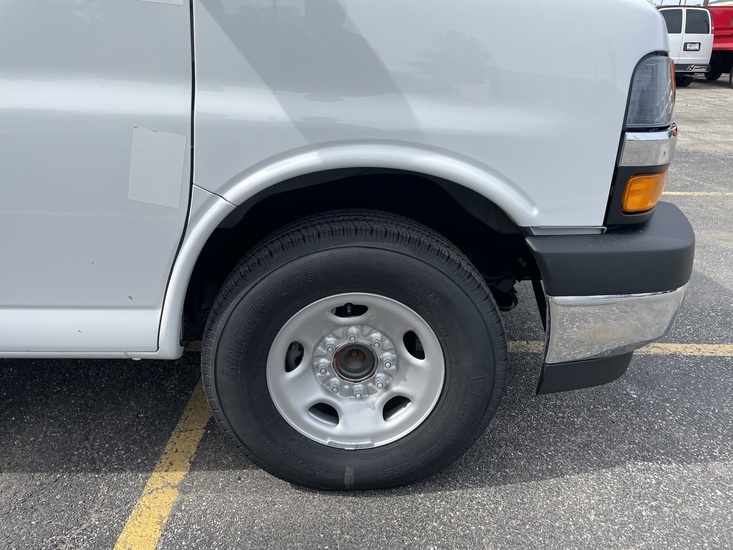 2025 Chevrolet Express Cargo Work Van - Photo 29