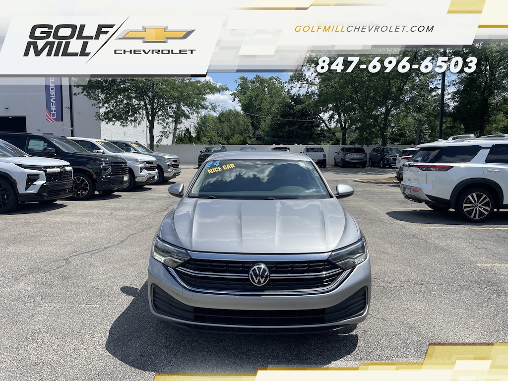 Used 2024 Volkswagen Jetta 1.5T SE Sedan
