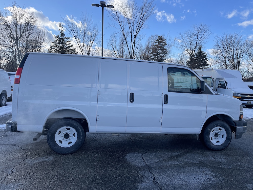 New 2025 Chevrolet Express Cargo 2500 WT Van