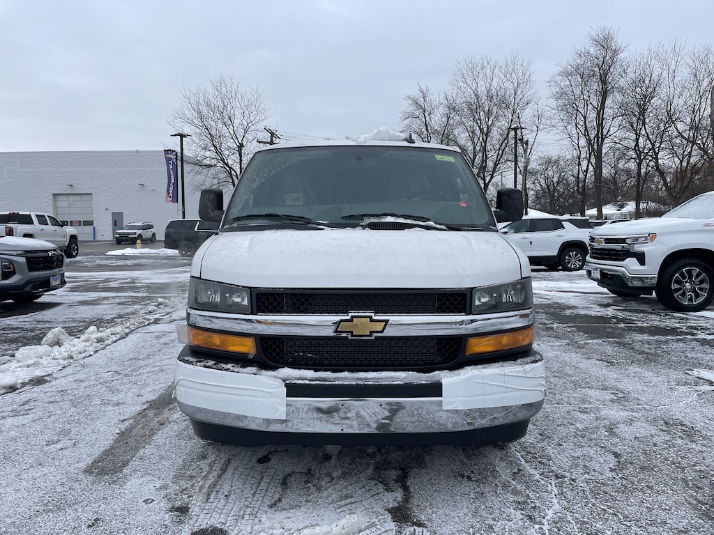 New 2025 Chevrolet Express Cargo 3500 WT Van