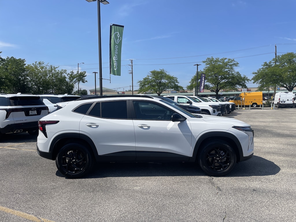 New 2026 Chevrolet Trax LT SUV