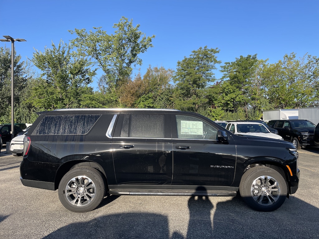 New 2026 Chevrolet Suburban LT SUV