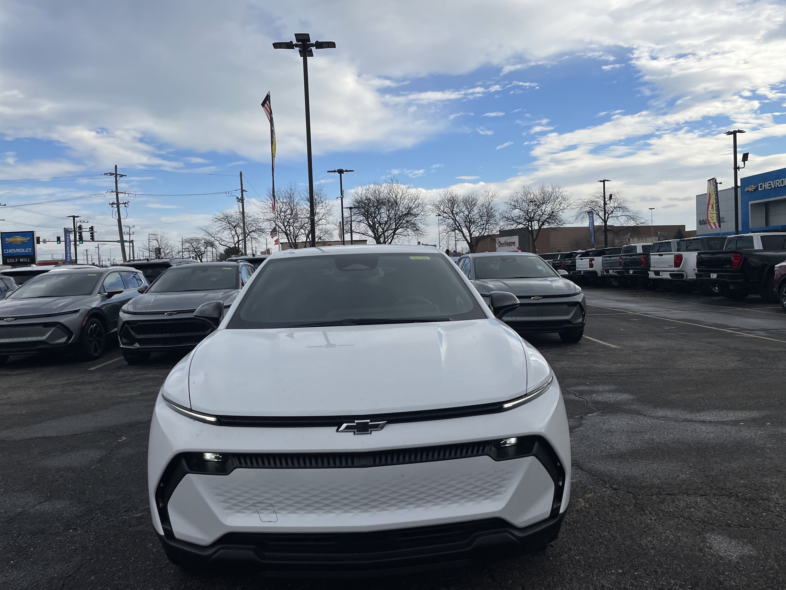 2026 Chevrolet Equinox EV 1LT photo 2