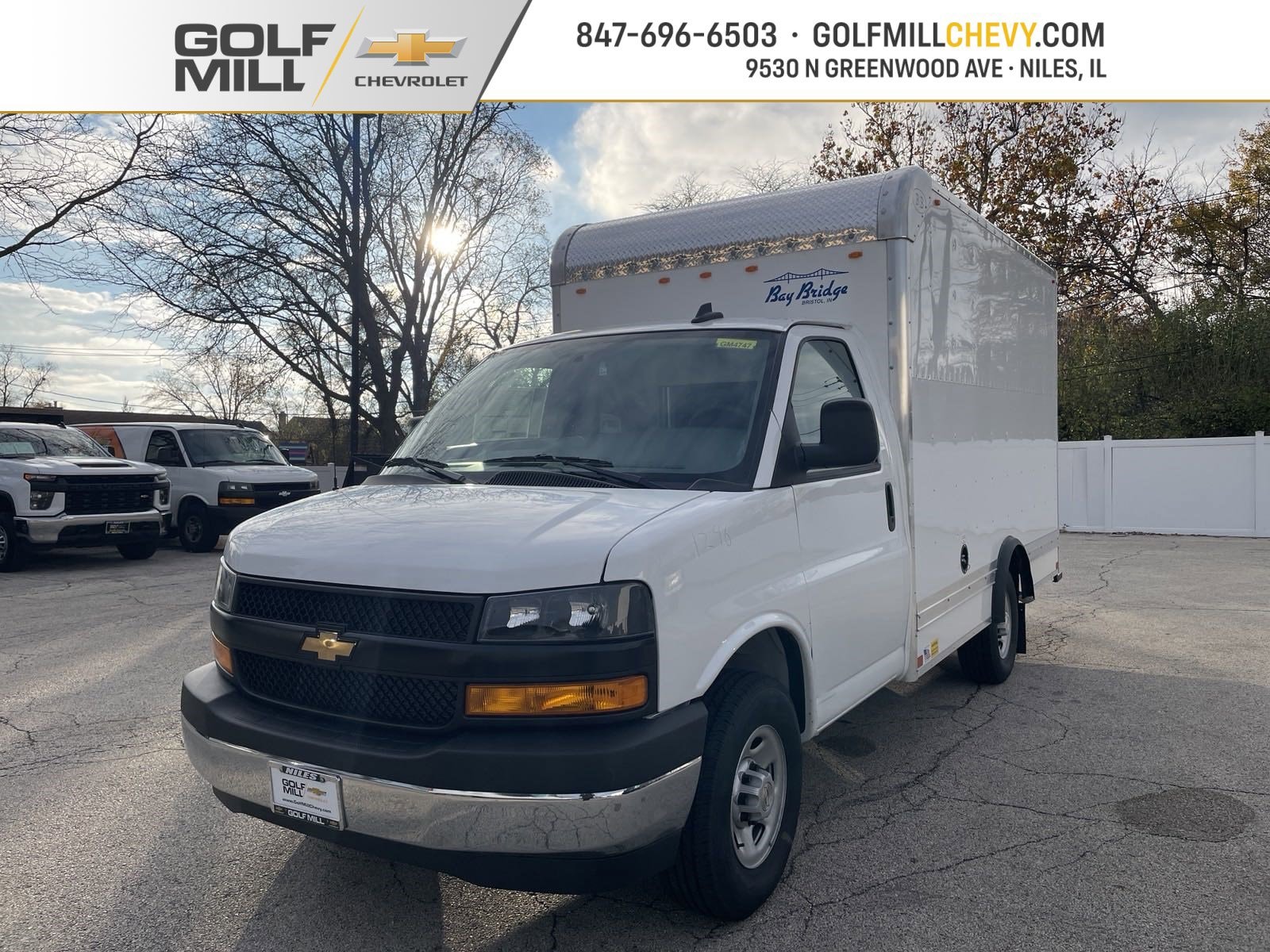 2024 Chevrolet Express Cutaway Base's photo