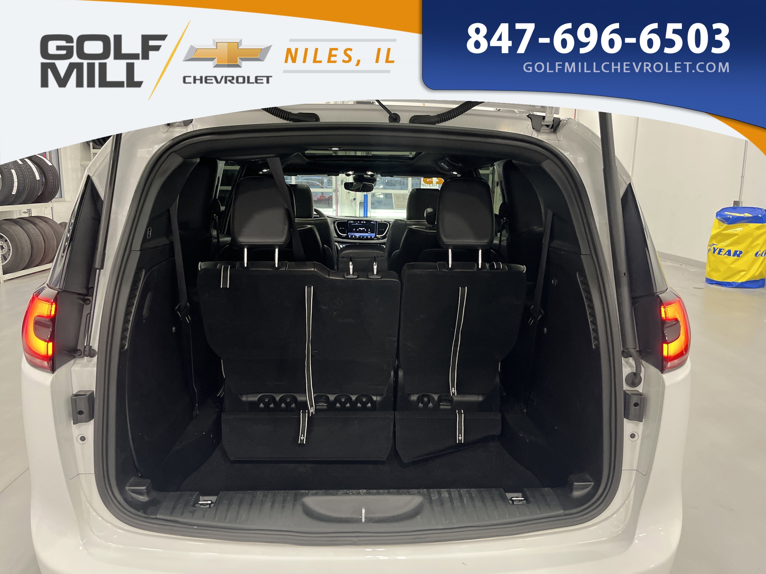 2025 CHRYSLER PACIFICA - Image 14