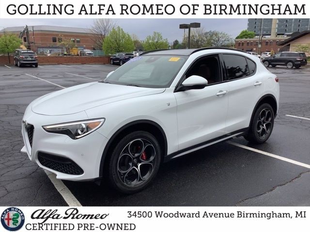 2023 Alfa Romeo Stelvio Ti AWD's photo