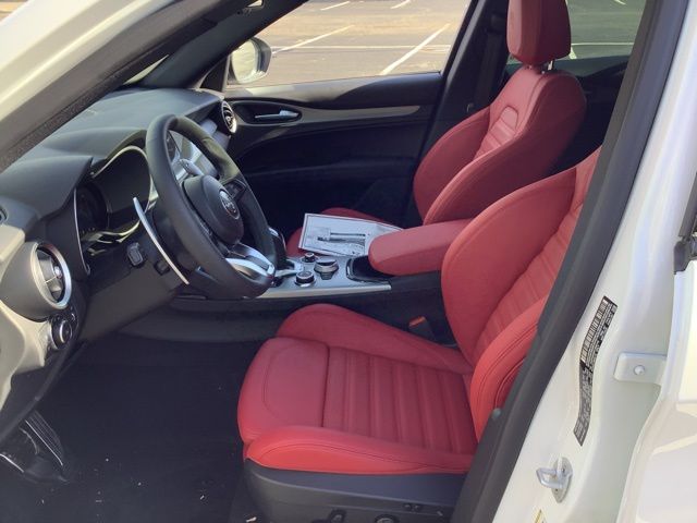 2026 Alfa Romeo Stelvio Base - Photo 18