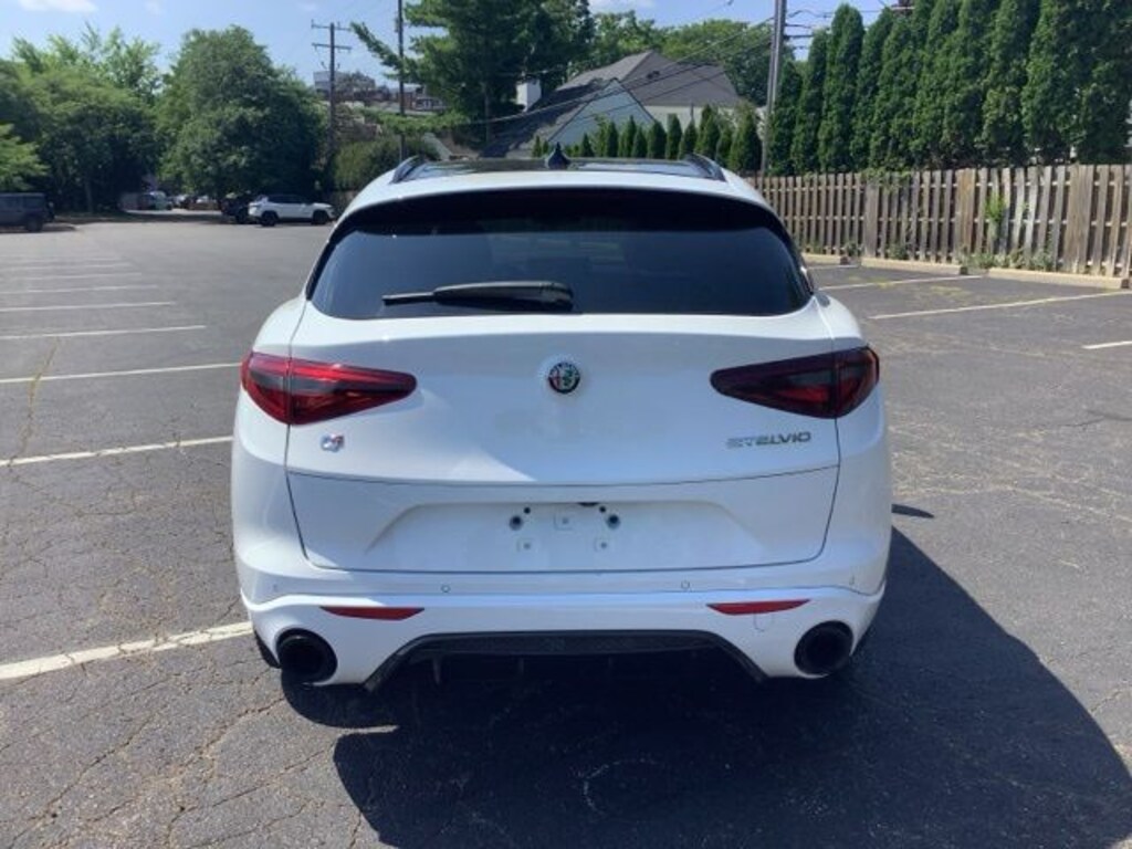 Certified 2023 Alfa Romeo Stelvio Veloce SUV