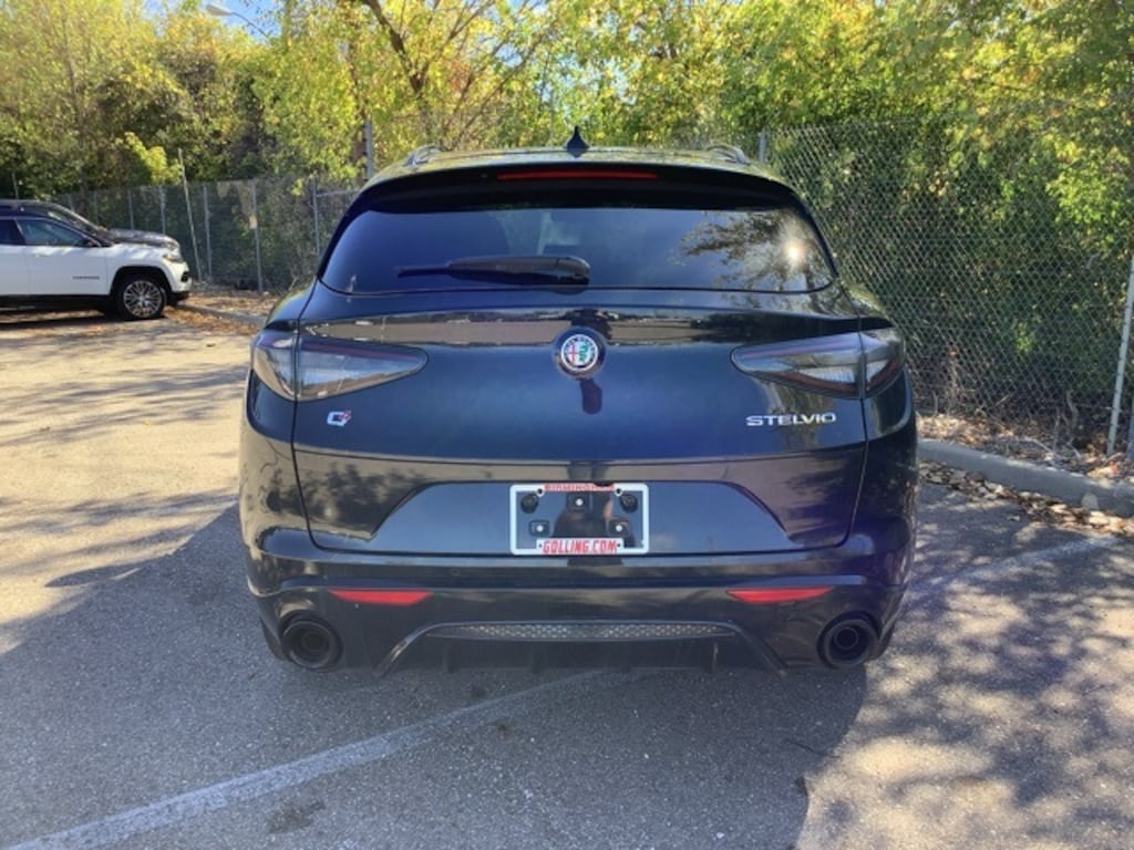 New 2025 Alfa Romeo Stelvio AWD Sport Utility