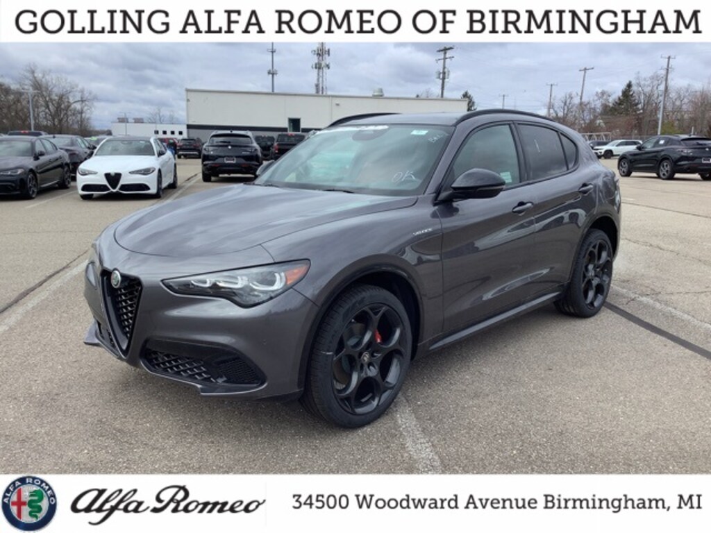 New 2025 Alfa Romeo Stelvio AWD Sport Utility
