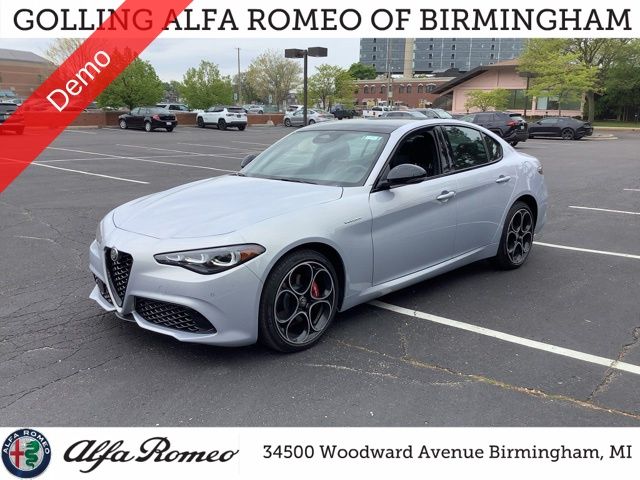 2025 Alfa Romeo Giulia Giulia AWD's photo