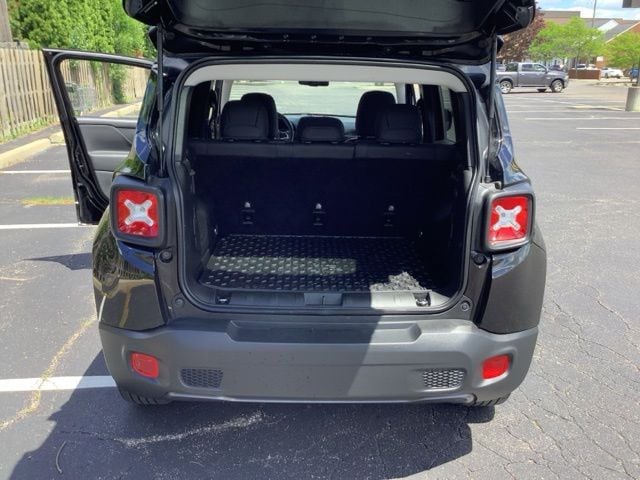 2023 Jeep Renegade Limited - Photo 27