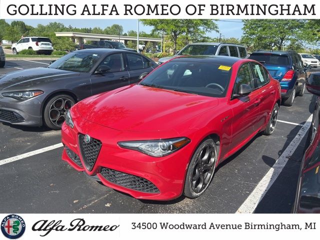 2023 Alfa Romeo Giulia Estrema AWD's photo