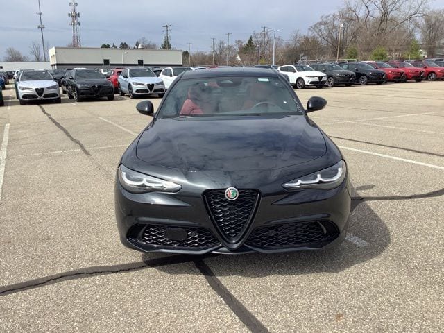 2025 Alfa Romeo Giulia Base - Photo 8